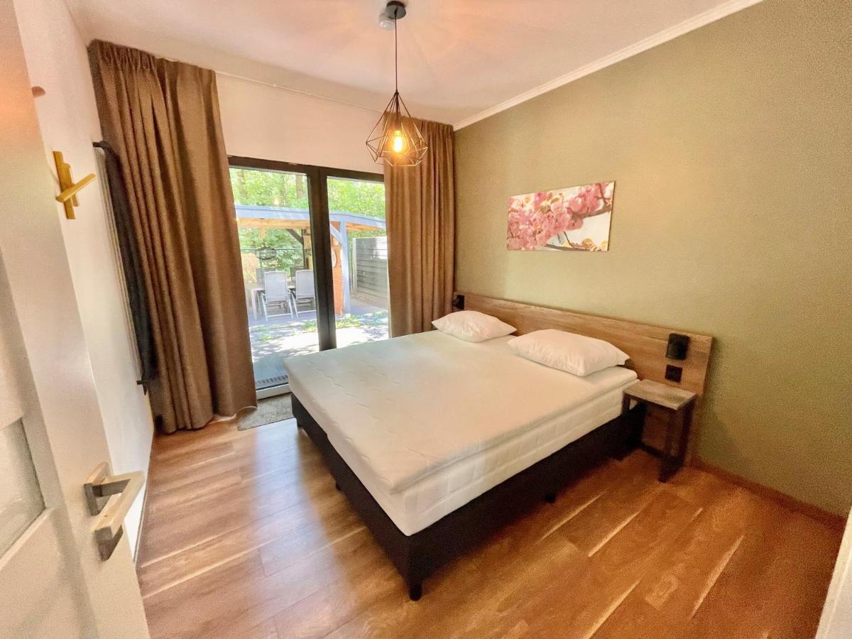 Cosy Tiny Lodges - Vakantiepark Kempenbos Diessen Экстерьер фото