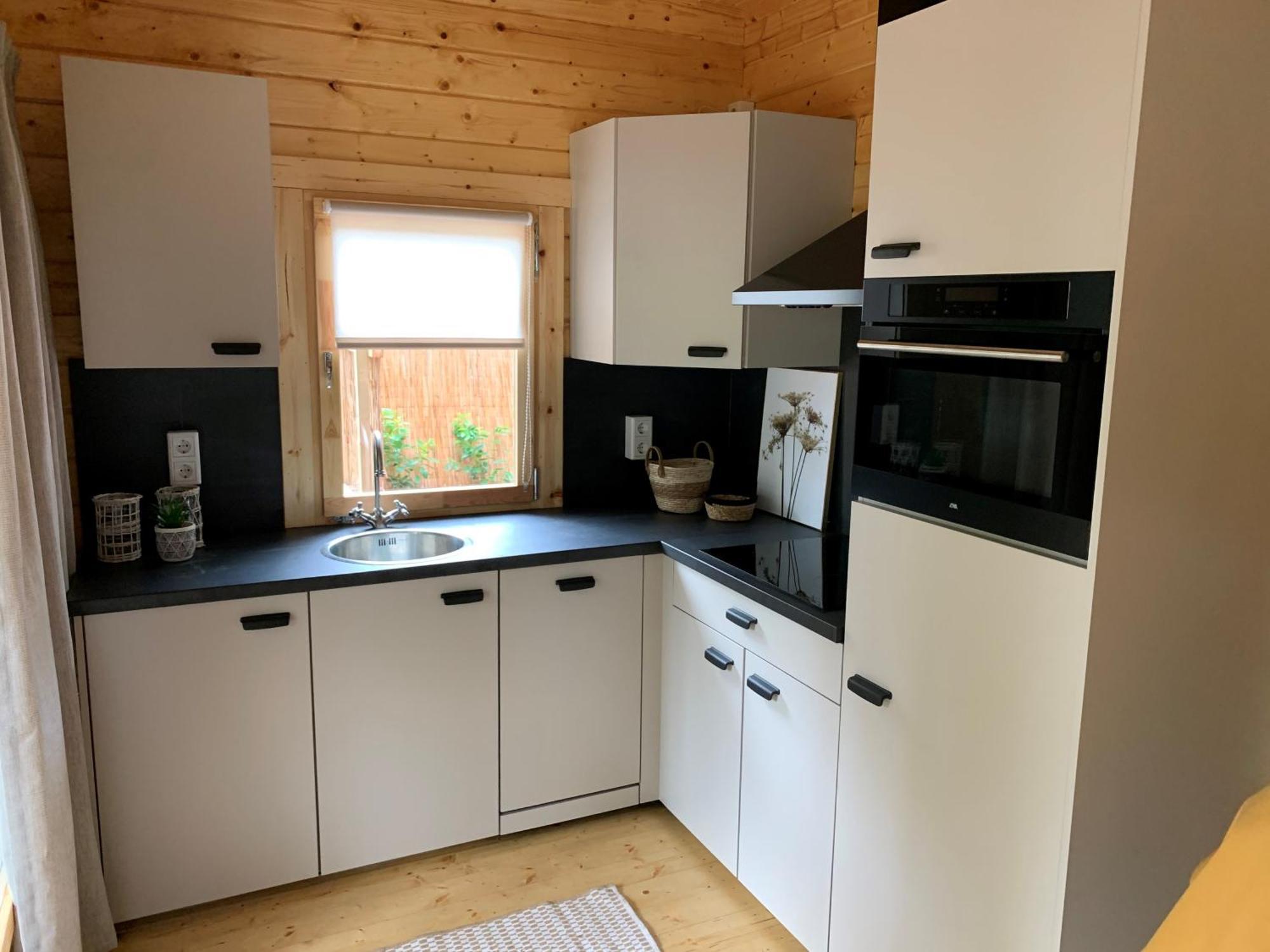 Cosy Tiny Lodges - Vakantiepark Kempenbos Diessen Номер фото