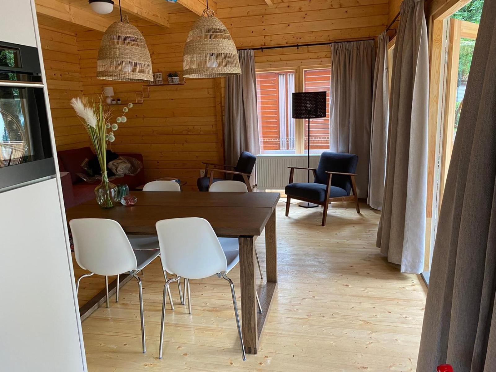 Cosy Tiny Lodges - Vakantiepark Kempenbos Diessen Номер фото